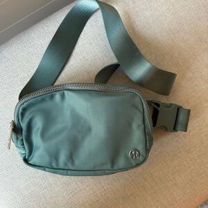 Lulu belt bag